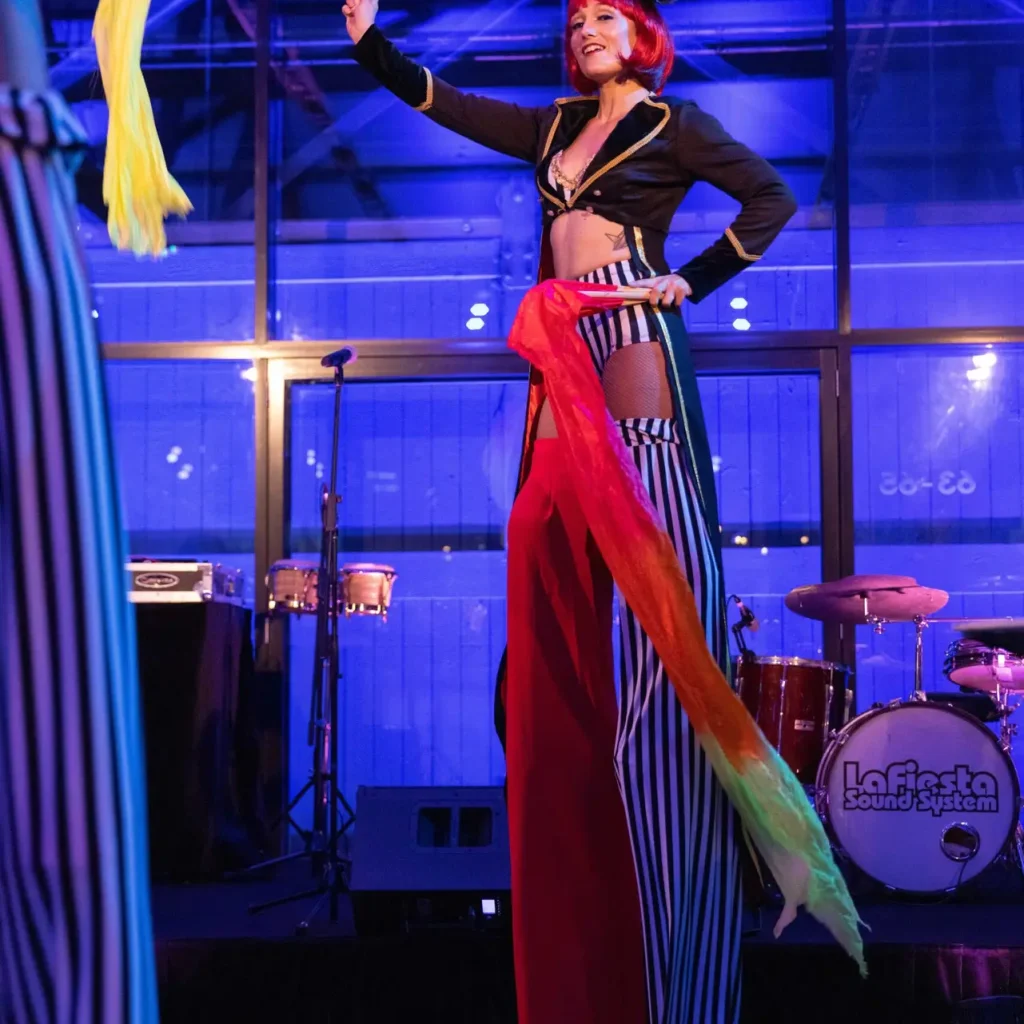 Copy of STILTS_CIRCUS_FAV